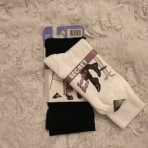 Socks Set: Black and White